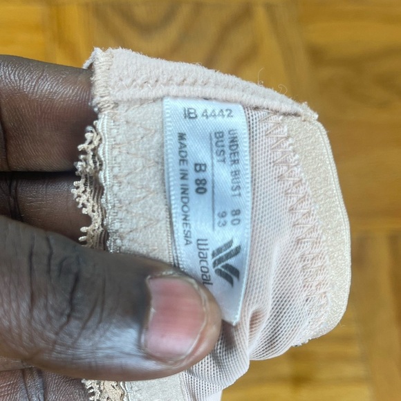 Wacoal Beige and Teal Lace Bra - Picture 4 of 4